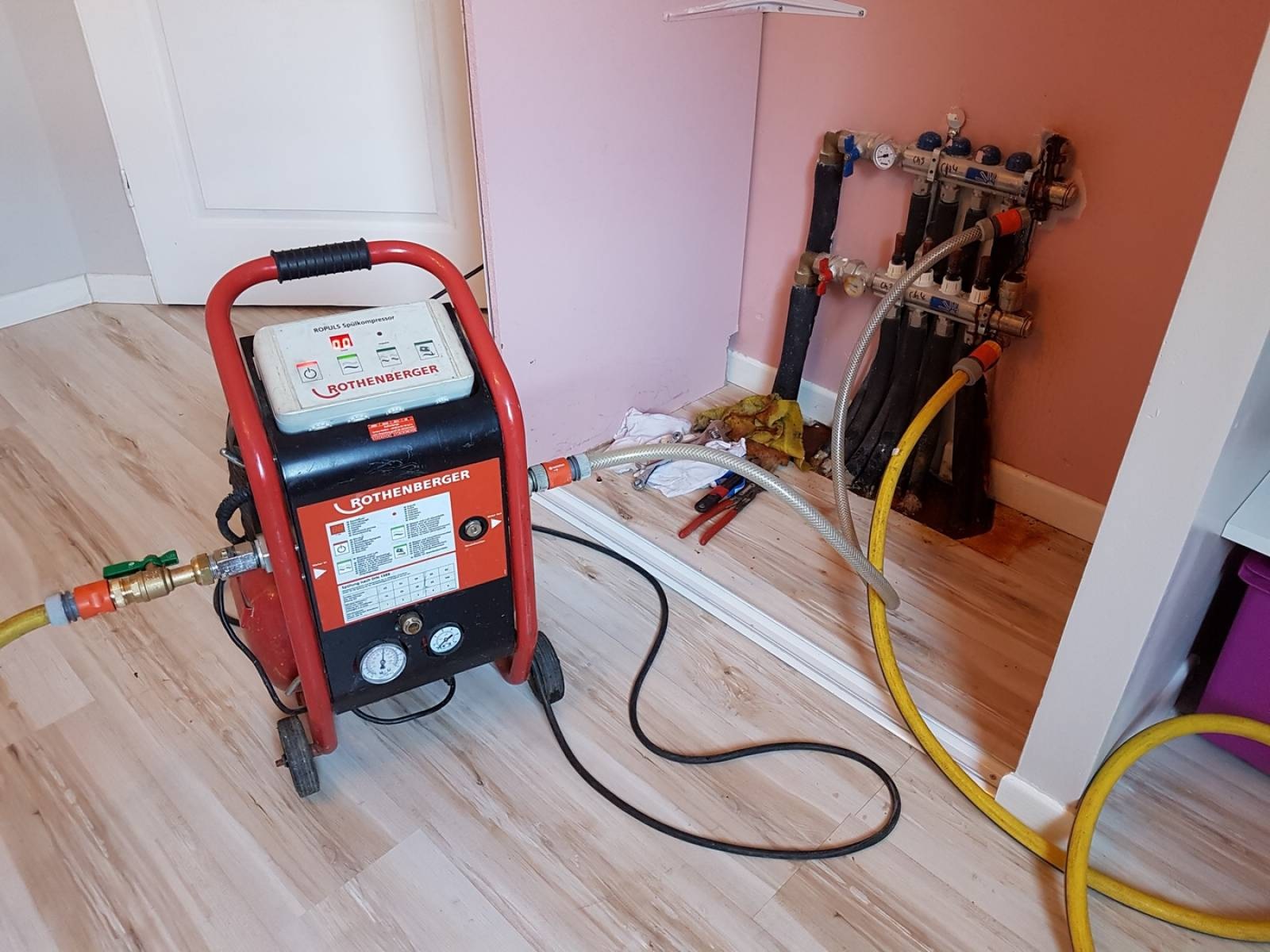 Ümraniye Dumlupınar Vaillant Hermetik Şofben Kombi Bakımı